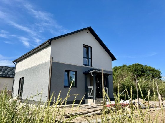 Будинок в Zarvantsi 110 кв.м., 4 кімнати, 3 сотки, газ! Вінниця