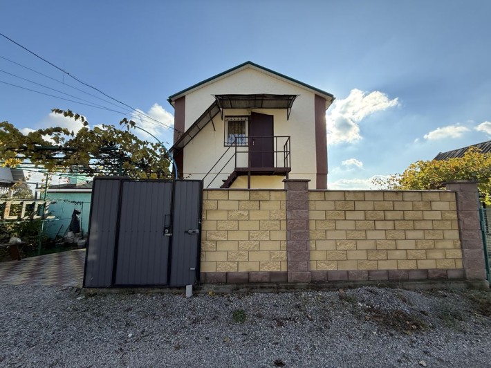 Дача-дім,Комунарський район,Дослідна станція,СТ Спутник - фото 1