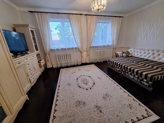 Продам двоповерховий будинок в селищі Новому. Кропивницкий