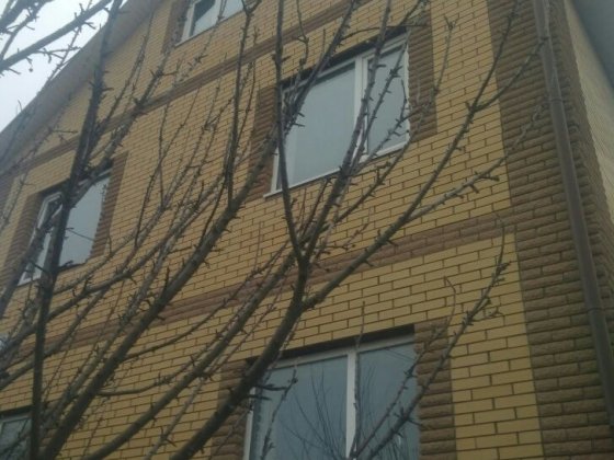 Продам два 2-х этажный дома. Новострой, гостевой.