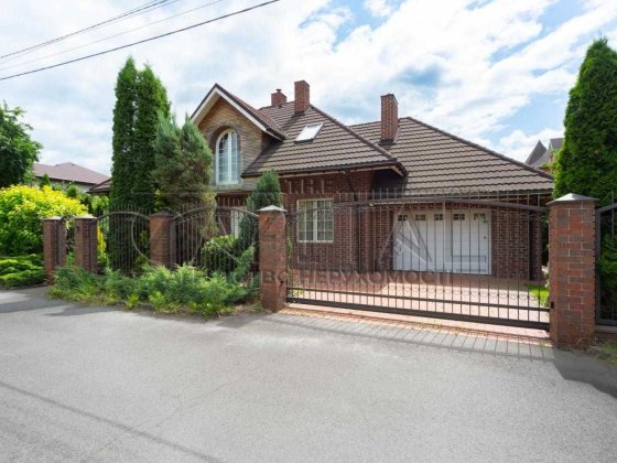 Продаж/ Будинок/ Газ/ Гараж/ метро Славутич всього 1 км!!! Киев