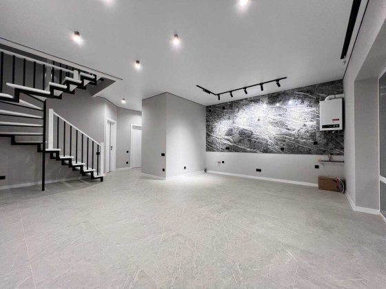 Продаж таунхаусу з ремонтом! Винница