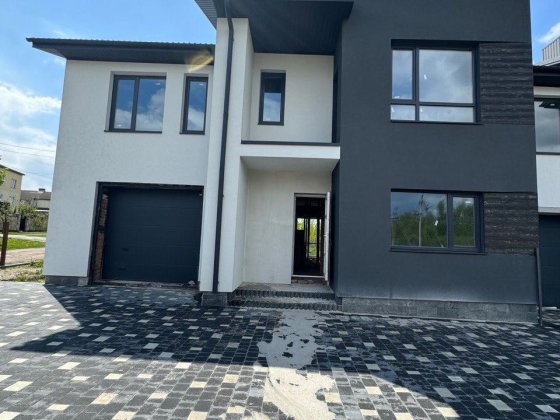 Пропоную до продажу спарений котедж (район Білогорща)