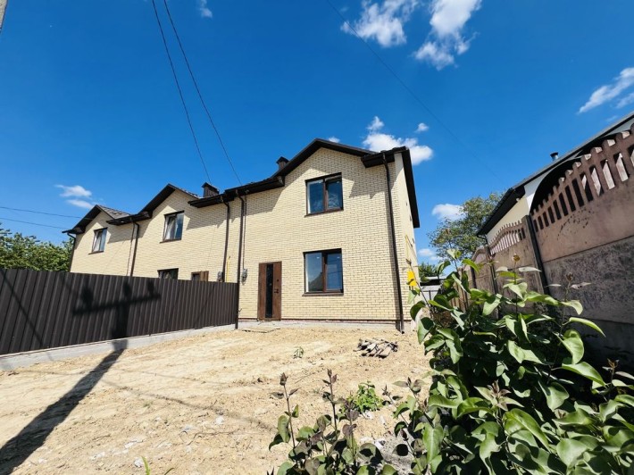 Продаж таунхауса на Старому місті 105 м2, 4 кім. та без комісії - фото 1