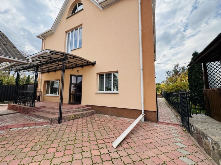 Продам добротний будинок - фото 1