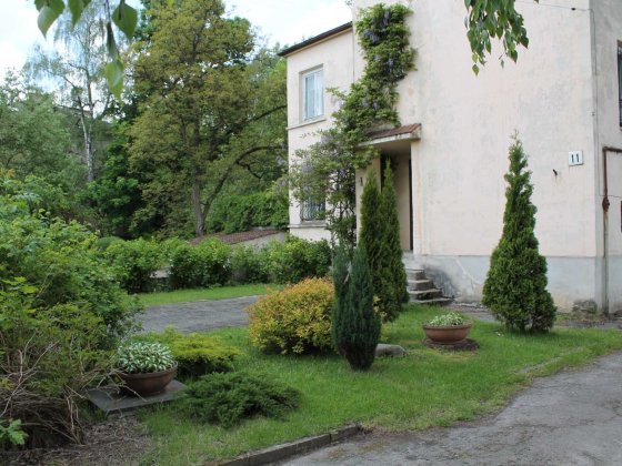 Будинок між двома парками Львів