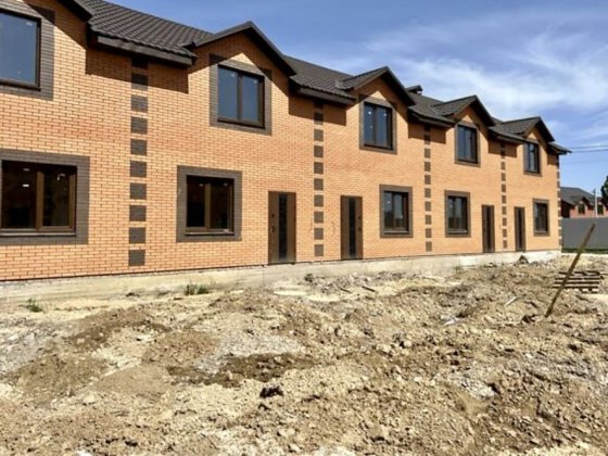 Продаж таунхауса 105 м2., 3 кімнати та з ділянкою 2 сотки Винница