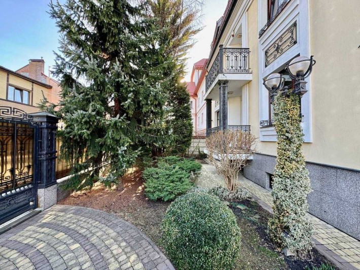 Продам унікальний будинок по вул.Сельських (Алтайські озера) - фото 1