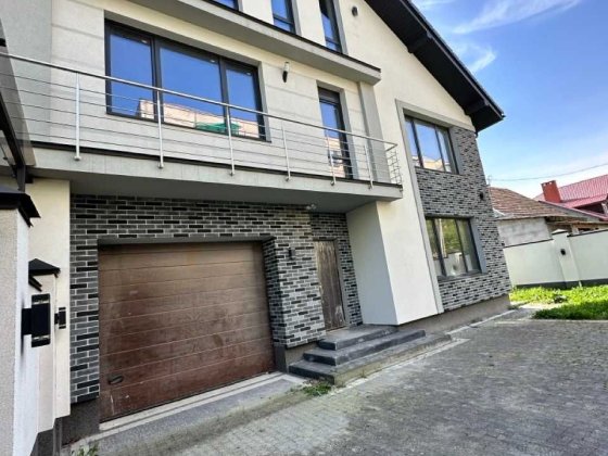 Продаж 4 к котеджу (дуплекс) по вул. Каховська 19 Львів