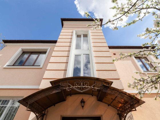 Продам будинок вулиця Херсонська (Кибальчича) біля парку Залізна вода Львів