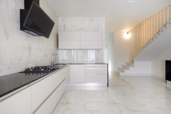 Продаж розкішного таунхаусу в залізничному районі - фото 1