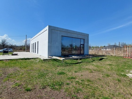 Уникальная продажа, Дом у реки! Приднепровск