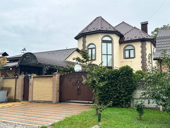 БЕЗ КОМІСІЇ ДЛЯ ПОКУПЦЯ Двоповерховий будинок з ремонтом 250 кв м! Вінниця