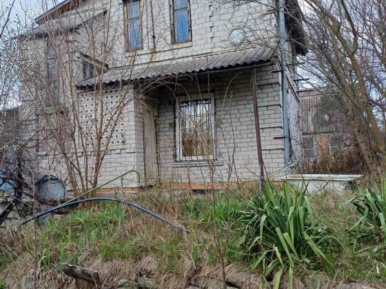 Продам 2х-этажный дом Днепр