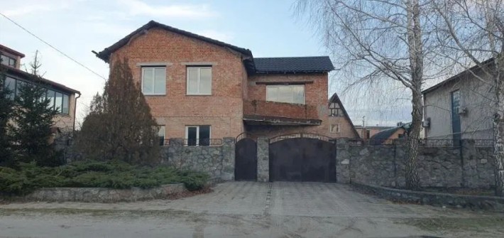 Продам 2-о поверховий будинок 187+70 м2 на початку Лелеківки. - фото 1