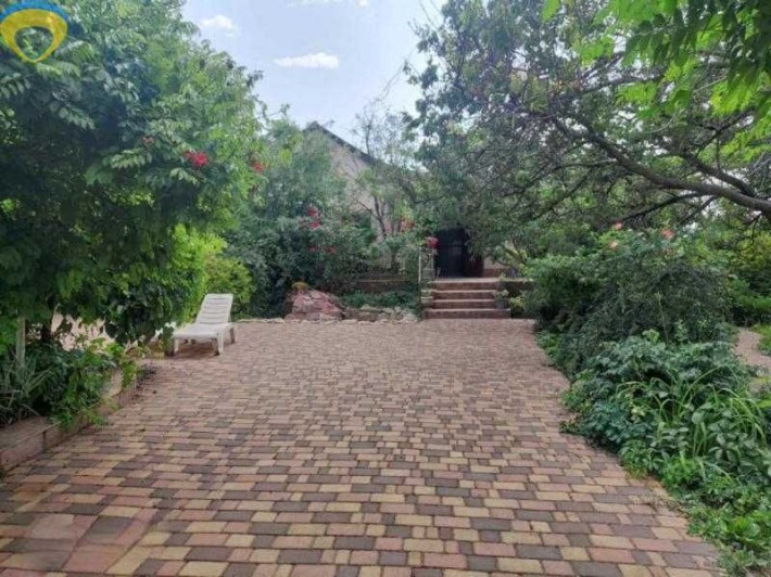 Дом, Большевик - гараж, дизайнерский ландшафт участка. - фото 1