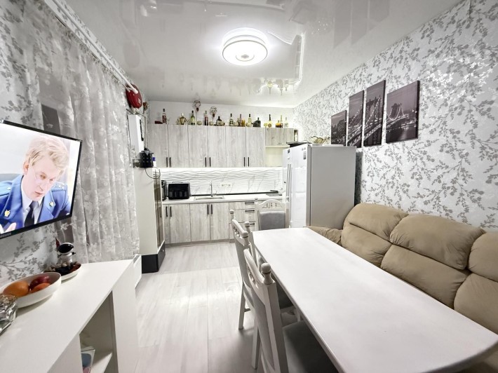 Продажа 2х ком квартиры  65 метров Слободка - фото 1