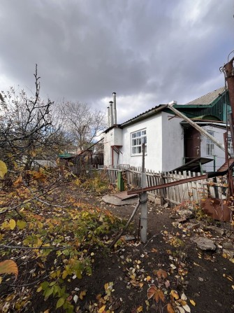 Продам часть дома с отдельным двором п. Ясное - фото 1