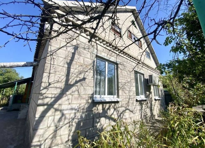 Продам просторный дом в Таромском - фото 1