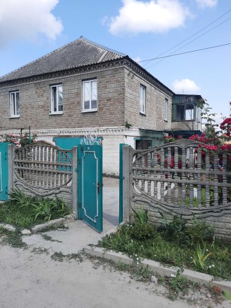 Продам капитальный дом для большой семьи в Таромском - фото 1