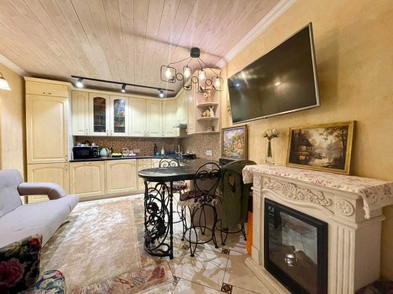 Дом на 10 ст. Большого Фонтана