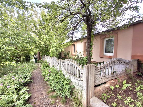 5к.будинок, гараж ,8соток приват землі.Начало Ракетной рощи