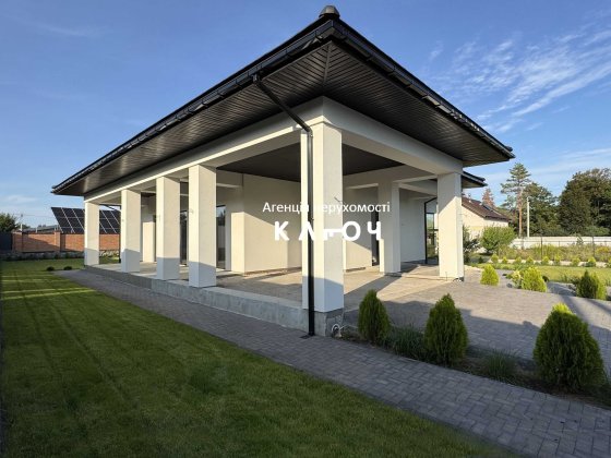 Продам новобудову на пров. Санаторному Кропивницкий