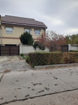 Продаж будинку на селищі Гірничному - фото 1