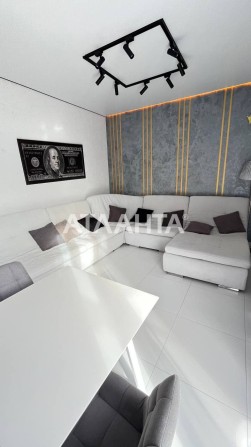 Продаётся дом с ремонтом в Червоном хуторе - фото 1