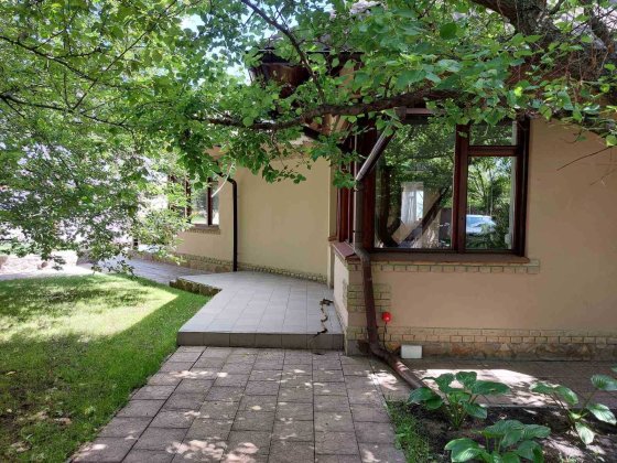 Продам свой дом 220м.кв , район  Лысой Горы. 190т.уе.Торг Харків