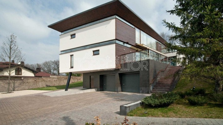 Продаж розкішного 2-поверхового будинку в котеджному селищі Сокільники - фото 1