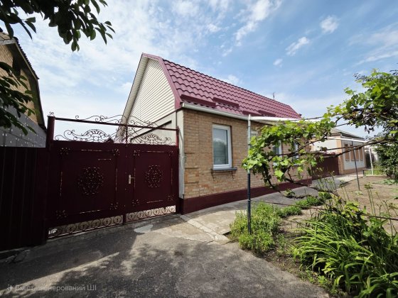 Продам добротний будинок на Новомиколаївці Кропивницкий