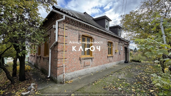 Цегляний будинок для двох сімей, центр міста, 20 соток, без комісії! - фото 1