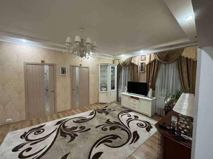 Продається половина будинку з окремим двором с. Підгайці - фото 1