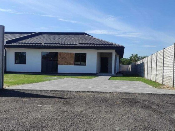 Дом- ПАВЛЕНКИ, ул. Ньютона,район Коммунальн. рынка ( Горбани, Герцена) Харьков