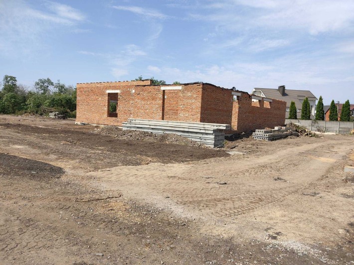 Эксклюзив! ПАВЛЕНКИ ( Ньютона). Недострой + с установ. окнами, крышей! - фото 1