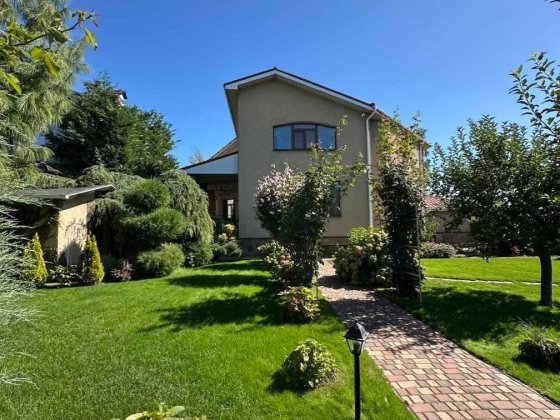 Дом в Совиньоне/ 6 комнат/10 соток/375 метров Одесса