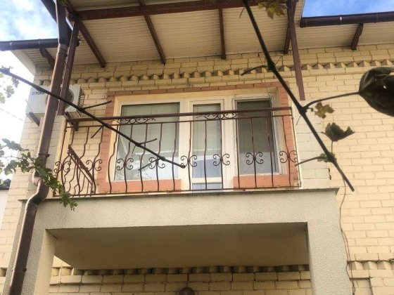 Продам 2 будинка  в  "Золотому трикутнику"  поруч з морем! Одесса