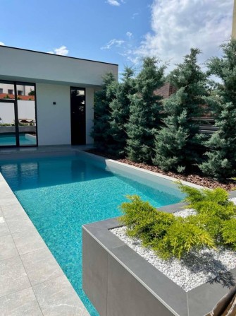 Элитный район. 10 Фонтана ул. Костанди. Дом с бассейном/ участок 5сот - фото 1