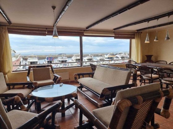 Продажа коттеджа возле моря ( в яхт-клубе ) дом с гаражом. Одесса