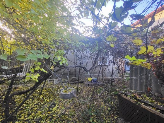 Дом под реконструкцию. Угловой участок на 4.2 сотки. ЛЕНПОСЕЛОК Одесса