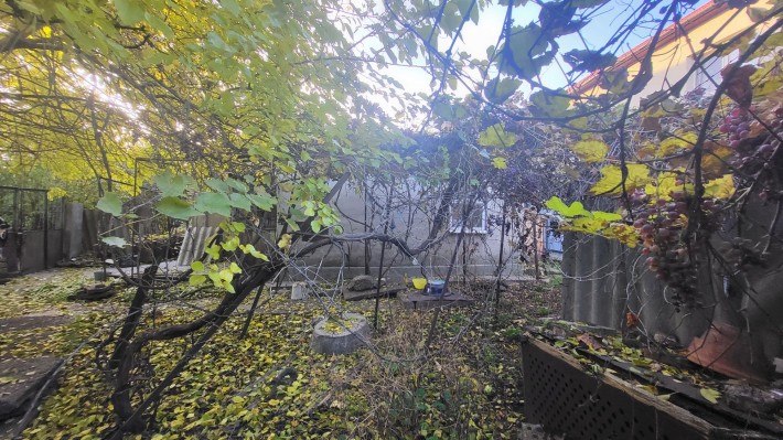 Дом под реконструкцию. Угловой участок на 4.2 сотки. ЛЕНПОСЕЛОК - фото 1