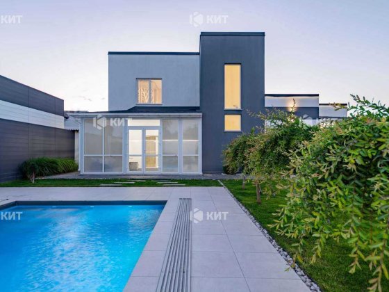 Будинок 310 м2, 9 соток, Центр ( Защитников Украины, Киевская) 124895 Харьков