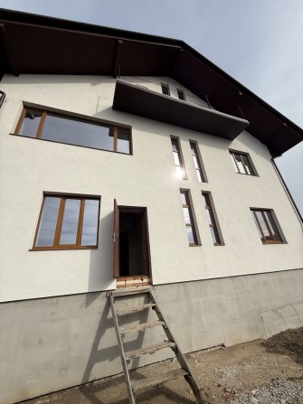 Продам шикарный дом, ул.Суворова, 250м2, Индустриальный р-н - фото 1