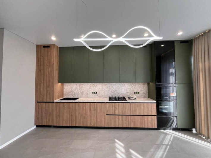 Дуплекс з новим ремонтом 125 м2 Ліцей №1 .ГАЗ .4 кімнати..БЕЗ КОМІСІЇ - фото 1