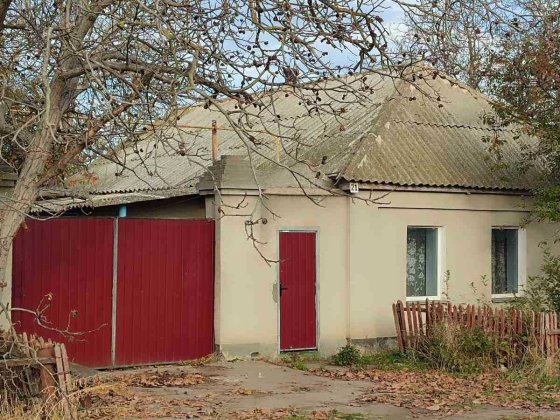 В продаже дом Корабельный р-н!!! Скважина!! Рядом лес! Участок 11 сот. Николаев