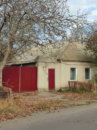 В продаже дом Корабельный р-н!!! Скважина!! Рядом лес! Участок 11 сот. - фото 1