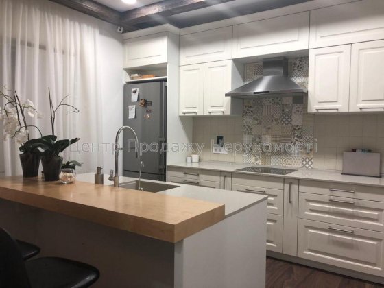 Продам танхаус. Ремонт. Меблі. Є-відновлення Харків