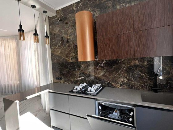 Продам дом на Львовской/ 13 Фонтана, ремонт, свой двор, гараж. Одеса