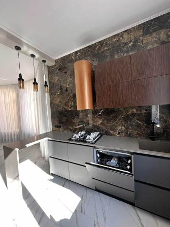 Продам дом на Львовской/ 13 Фонтана, ремонт, свой двор, гараж. - фото 1